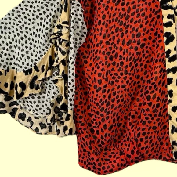 UMGEE ANIMAL PRINT RUFFLED SLEEVE SURPLICE TOP. LIGHTWEIGHT SHEER, HIGH LOW HEM - Picture 6 of 12